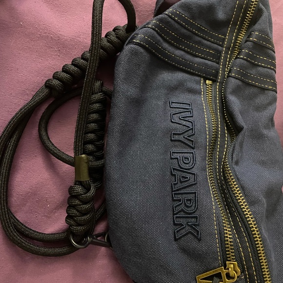 Ivy Park Rodeo Fanny pack - Picture 3 of 4